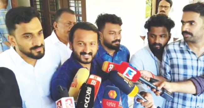 പ്ര​തി​രോ​ധി​ച്ച് രാ​ഹു​ൽ; ശ​ബ്‌ദസ​ന്ദേ​ശം പു​റ​ത്തു​വി​ട്ടു