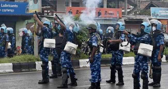 പോ​ലീ​സ് സ്റ്റേ​ഷ​ൻ ആ​ക്ര​മ​ണം; മ​ണി​പ്പു​രി​ൽ ക​ർ​ഫ്യു തു​ട​രു​ന്നു