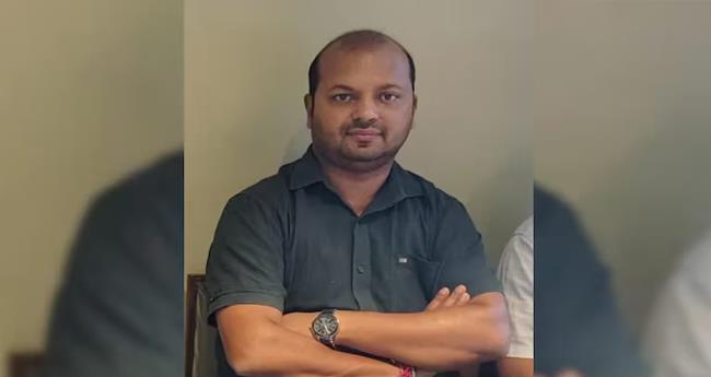 പ​ഹ​ൽ​ഗാം ഭീ​ക​രാ​ക്ര​മ​ണം; കൊ​ല്ല​പ്പെ​ട്ട​വ​രി​ൽ ഐ​ബി ഉ​ദ്യോ​ഗ​സ്ഥ​നും