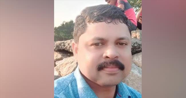 നി​ർ​ത്തി​യി​ട്ടി​രു​ന്ന കാ​റി​ൽ യു​വാ​വ് മ​രി​ച്ച നി​ല​യി​ൽ; സു​ഹൃ​ത്ത് ഗു​രു​ത​രാ​വ​സ്ഥ​യി​ൽ