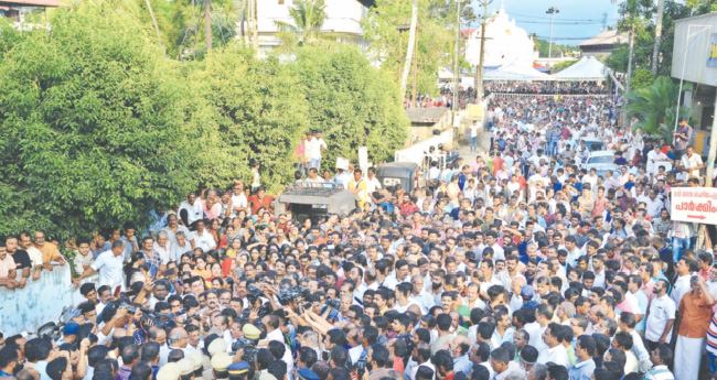 കോ​ത​മം​ഗ​ലം ചെ​റി​യ​പ​ള്ളി ഏ​റ്റെ​ടു​ക്കാനാകാതെ ആ​ർ​ഡി​ഒ മ​ട​ങ്ങി