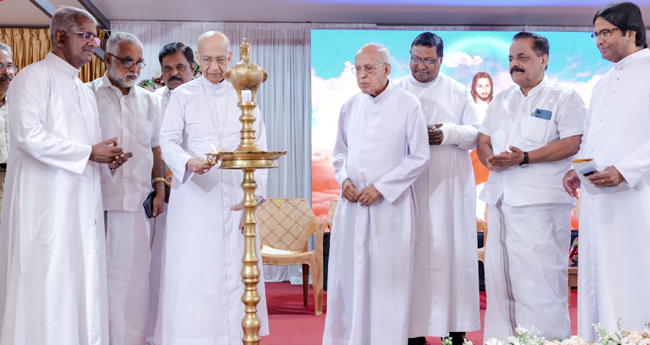 ഫാ. ​മാ​ത്യു പൂ​നാ​ട്ടിന്‍റെ നവതി ആഘോഷിച്ചു