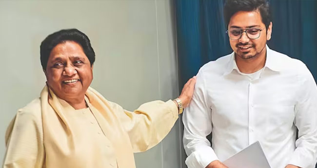 ആകാശ് ആനന്ദിനെ വീണ്ടും പിൻഗാമിയായി പ്രഖ്യാപിച്ച് മായാവതി