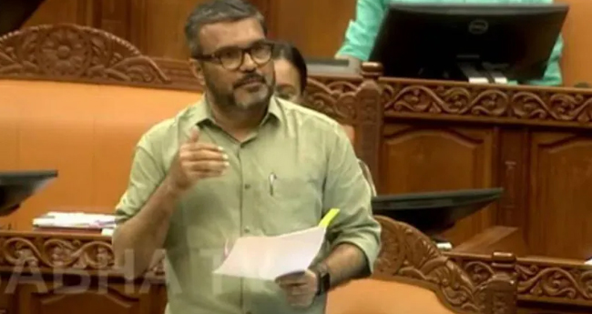 കേ​ന്ദ്ര ആ​രോ​ഗ്യ​മ​ന്ത്രി​യെ കാ​ണാ​ൻ വീ​ണാ ജോ​ർ​ജ് 18ന് ​അ​നു​മ​തി തേ​ടി​യി​രു​ന്നു: മ​ന്ത്രി എം.​ബി. രാ​ജേ​ഷ്