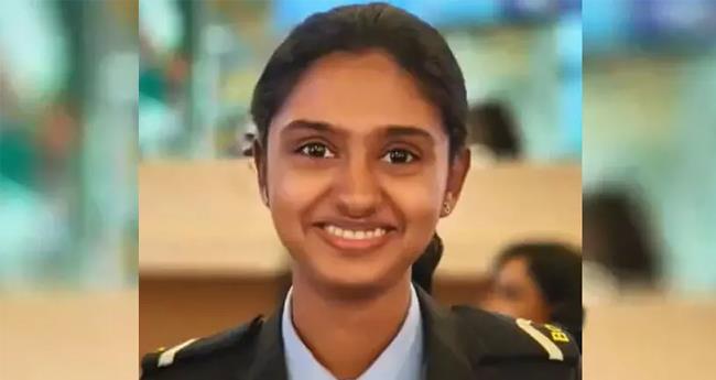 ഐ​ബി ജീ​വ​ന​ക്കാ​രി​യു​ടെ മ​ര​ണം; അ​വ​സാ​ന ഫോ​ൺ​കോ​ൾ കേ​ന്ദ്രീ​ക​രി​ച്ച് അ​ന്വേ​ഷ​ണം