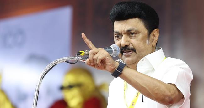 അ​ഴി​മ​തി​ക്കേ​സി​ല്‍ ജ​യി​ലി​ല്‍ പോ​യ ജ​യ​ല​ളി​ത​യു​ടെ പാ​ര്‍​ട്ടി​ക്കൊ​പ്പം കൂ​ടി ബി​ജെ​പി അ​ഴി​മ​തി​യെ​ക്കു​റി​ച്ച് സം​സാ​രി​ക്കു​ന്നു: എം.​കെ. സ്റ്റാ​ലി​ൻ
