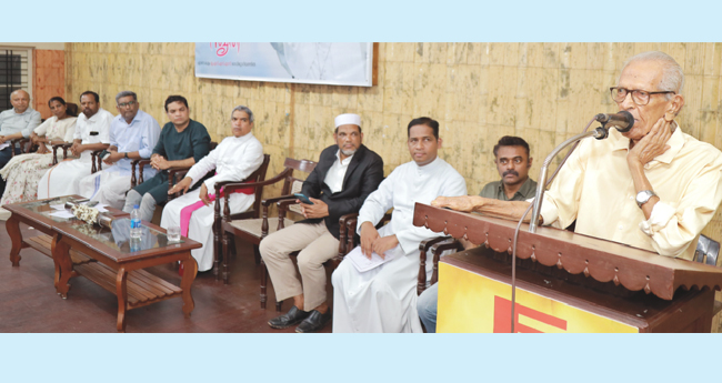 ഫ്രാ​ന്‍​സിസ് പാ​പ്പാ മാ​ന​വി​ക​ത മു​റു​കെ​പ്പി​ടി​ച്ച മ​നു​ഷ്യ​സ്‌​നേ​ഹി​: പ്ര​ഫ. എം.​കെ.​ സാ​നു