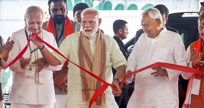 ബി​ഹാ​ര്‍ ബീ​ഡി വി​വാ​ദം; വി​മ​ര്‍​ശ​ന​വു​മാ​യി പ്ര​ധാ​ന​മ​ന്ത്രി