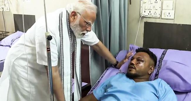അ​ഹ​മ്മ​ദാ​ബാ​ദ് വി​മാ​നാ​പ​ക​ടം; ര​ക്ഷ​പെ​ട്ട യാ​ത്ര​ക്കാ​ര​ൻ ആ​ശു​പ​ത്രി വി​ട്ടു