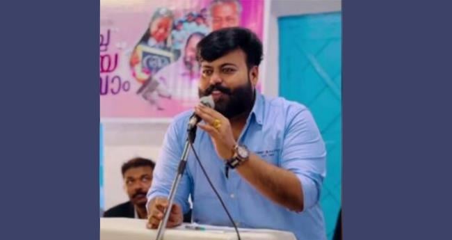 സ്കൂ​ൾ പ്ര​വേ​ശ​നോ​ത്സ​വ​ത്തി​ൽ പോ​ക്സോ കേ​സ് പ്ര​തി മു​ഖ്യാ​തി​ഥി​യാ​യ സം​ഭ​വം; മ​ന്ത്രി  റി​പ്പോ​ർ​ട്ട് തേ​ടി