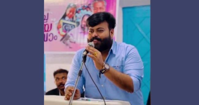 സ്കൂ​ൾ പ്ര​വേ​ശ​നോ​ത്സ​വ​ത്തി​ൽ പോ​ക്സോ കേ​സ് പ്ര​തി മു​ഖ്യാ​തി​ഥി​യാ​യ സം​ഭ​വം; മ​ന്ത്രി  റി​പ്പോ​ർ​ട്ട് തേ​ടി