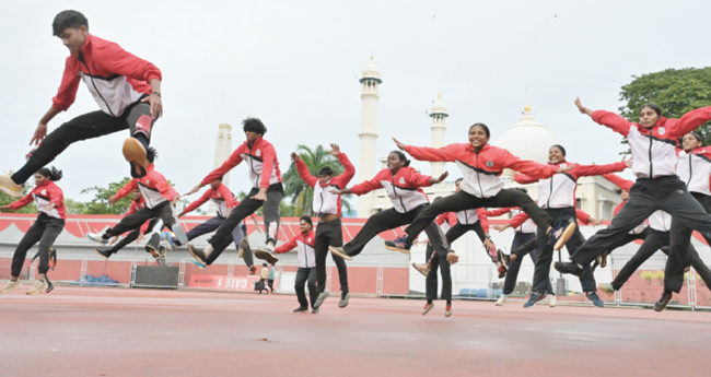 പക വീട്ടാൻ നാവാമുകുന്ദ