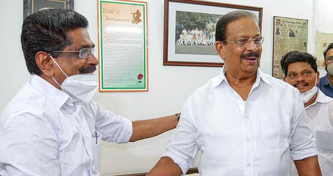 കെ. ​സു​ധാ​ക​ര​നെ മാ​റ്റ​ണം; നേ​തൃ​മാ​റ്റം വേ​ണ​മെ​ന്ന് മു​ല്ല​പ്പ​ള്ളി