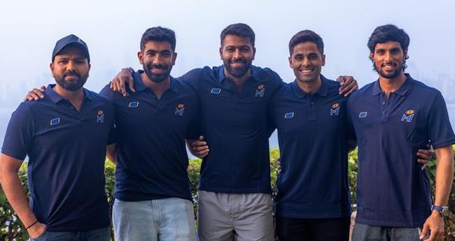 ഐ​പി​എ​ൽ താ​ര​ലേ​ലം; രോ​ഹി​ത് മും​ബൈ ഇ​ന്ത്യ​ന്‍​സി​ല്‍ തു​ട​രും