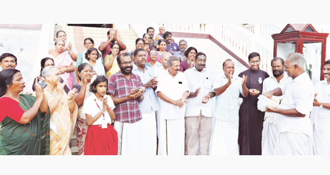 ആശ്വാസതീരത്ത്  മുനമ്പം