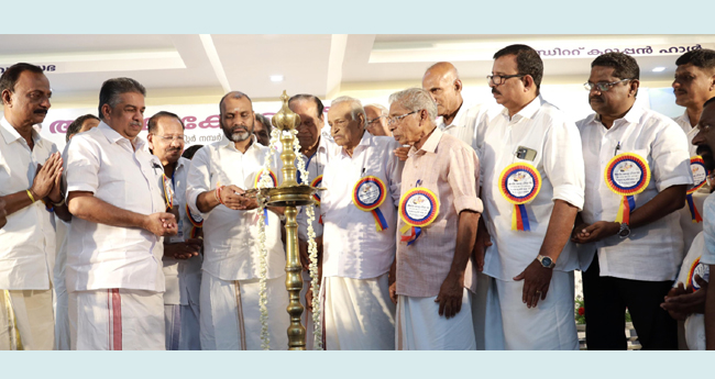 ധീ​വ​ര​ സ​മു​ദാ​യ​ത്തെ പ​ട്ടി​ക​ജാ​തി വി​ഭാ​ഗ​ത്തി​ല്‍  ഉ​ള്‍​പ്പെ​ടു​ത്തു​ന്ന​ത് പ​രി​ഗ​ണി​ക്കും: കേ​ന്ദ്ര​മ​ന്ത്രി