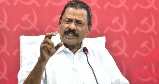 എ​ല​പ്പു​ള്ളി​യി​ൽ ജ​ല​ചൂ​ഷ​ണ​മു​ണ്ടാ​കി​ല്ല; മ​ദ്യ ക​മ്പ​നി വെ​ള്ള​മെ​ടു​ക്കു​ക മ​ഴ​വെ​ള്ള സം​ഭ​ര​ണി​യി​ൽ​നി​ന്ന്: എം.​വി. ഗോ​വി​ന്ദ​ൻ