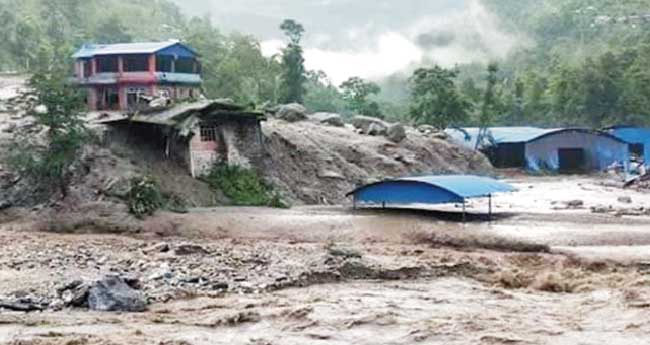 നേപ്പാളിൽ പ്രളയം; 19 മരണം