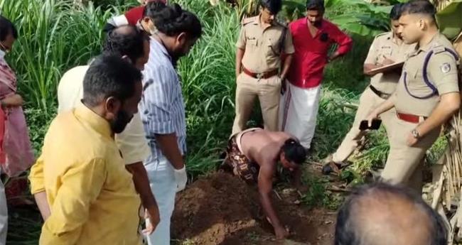 ന​വ​ജാ​ത ശി​ശു​വി​ന്‍റെ മൃ​ത​ദേ​ഹം കു​ഴി​ച്ചി​ട്ട നി​ല​യി​ല്‍