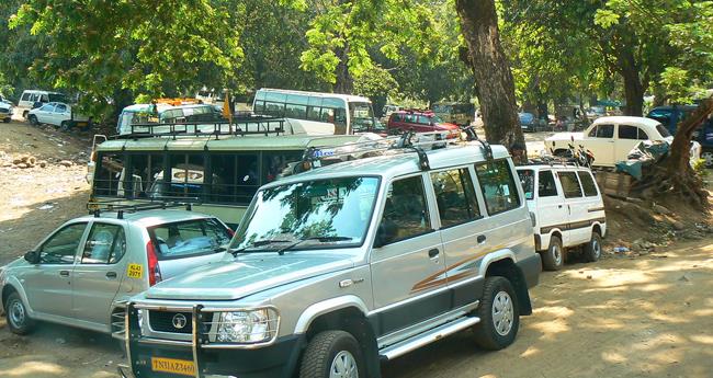 നി​ല​യ്ക്ക​ലി​ലെ പാ​ർ​ക്കിം​ഗ് ഫീ​സ് പി​രി​ക്കാ​നു​ള്ള ക​രാ​ർ റ​ദ്ദാ​ക്കി