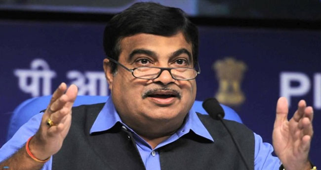 പിഴ കുറയ്ക്കുന്നതിൽ തീരുമാനമായില്ല; മുഖ്യമന്ത്രിമാരുടെ യോഗം വിളിക്കുമെന്ന് ഗ​ഡ്ക​രി