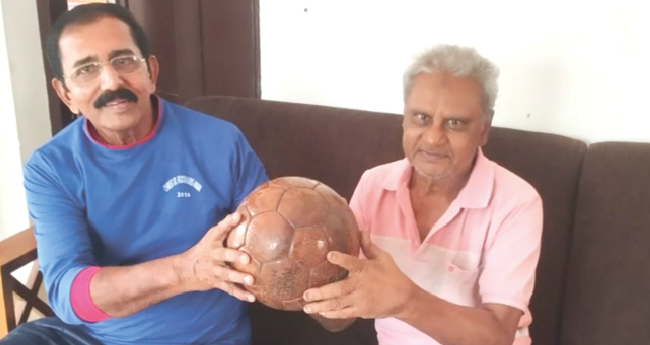 മ​​ല​​യാ​​ളി​​ക​​ളു​​ടെ മാ​​റ​​ഡോ​​ണ  ഇ​​നി ഓ​​ര്‍​മ...