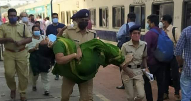 അ​ഡ്വ​ഞ്ചേ​ഴ്സ് ഓ​ഫ് ഓ​മ​ന​ക്കു​ട്ട​ന്‍; സി​നി​മ​യി​ല​ല്ല