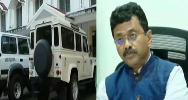 ഓ​പ്പ​റേ​ഷ​ന്‍ നും​ഖോ​ര്‍:  ഡ​ല്‍​ഹി സം​ഘ​ത്തി​ന്‍റെ പ​ങ്ക് തേ​ടി ക​സ്റ്റം​സ്