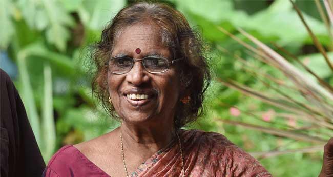 പി. ​വ​ത്സ​ല അ​ന്ത​രി​ച്ചു