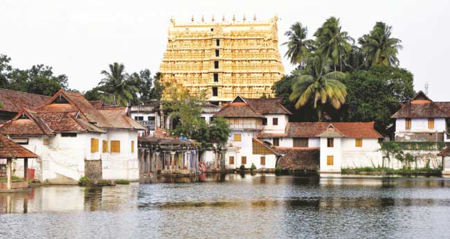 ശ്രീപദ്മനാഭസ്വാമി ക്ഷേത്രം : അവകാശം രാജകുടുംബത്തിന്:സുപ്രീംകോടതി