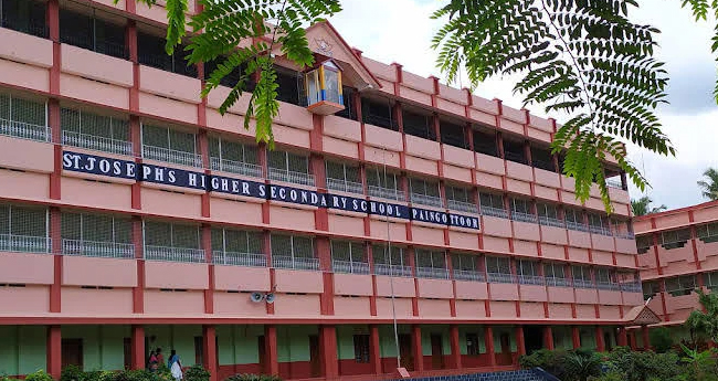 പൈ​ങ്ങോ​ട്ടൂ​ര്‍ സെ​ന്‍റ് ജോ​സ​ഫ്സ് ഹ​യ​ര്‍​ സെ​ക്ക​ന്‍​ഡ​റി  സ്കൂ​ള്‍ നി​സ്കാ​ര​വി​ഷ​യ​ത്തി​ല്‍ നി​ല​പാ​ട് വ്യ​ക്ത​മാ​ക്കി മാ​നേ​ജ്മെ​ന്‍റ്