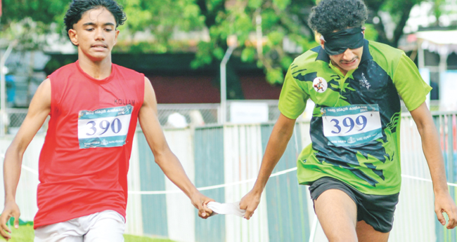 ഇ​ന്‍​ക്ലൂ​സീ​വ് 100 മീറ്ററിൽ‍  പാ​ല​ക്കാ​ടൻ കു​തി​പ്പ്