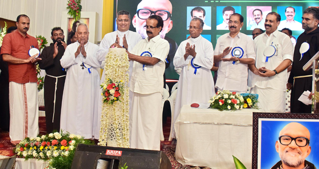 ഫാ. ​​ആ​​ർ​​മ​​ണ്ട് ദൈ​​​​വ​​​​ത്തെ നേ​​​​രി​​​​ൽ​​​​ക്ക​​​​ണ്ട വി​​​​ശു​​​​ദ്ധ​​​​ൻ: ​​​​മാ​​ർ പാം​​പ്ലാ​​നി