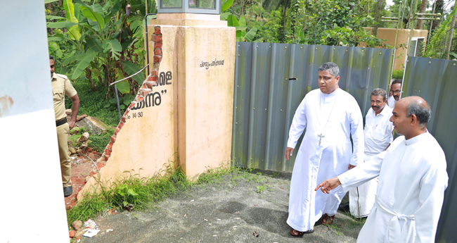 സ​ർ​ക്കാ​ർ ഇ​ട​പെ​ട​ണം:  ആ​ർ​ച്ച്ബി​ഷ​പ് മാ​ർ പാം​പ്ലാ​നി