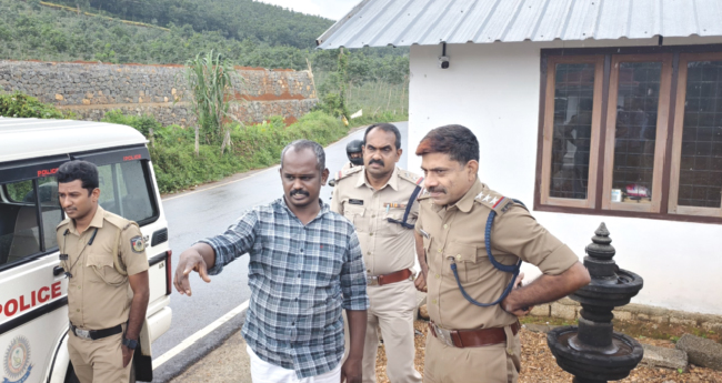 ത​മി​ഴ്നാ​ട്ടി​ൽ വ​ക്കീ​ൽ, കേ​ര​ള​ത്തി​ൽ മോ​ഷ്ടാ​വ്;  നി​ര​വ​ധി മോ​ഷ​ണ​ക്കേ​സി​ലെ പ്ര​തി പി​ടി​യി​ൽ