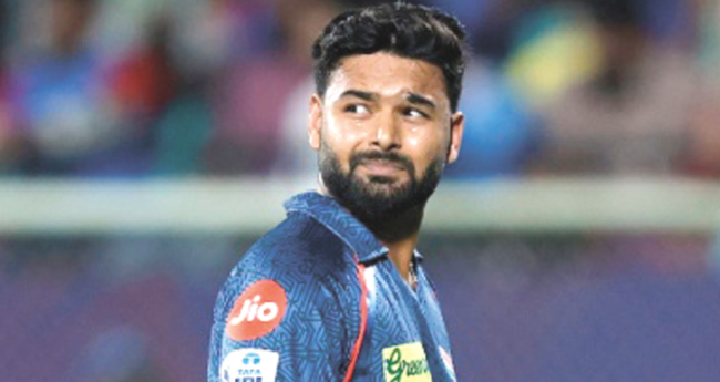 ഋ​​​​ഷ​​​​ഭ് പ​​​​ന്തി​​​​നെ ഫോ​​​​മി​​​​ലാ​​​​ക്കാം;  ഉ​​​​പ​​​​ദേ​​​​ശ​​​​വു​​​​മാ​​​​യി യോ​​​​ഗ്‌​​രാ​​​​ജ് സിം​​​​ഗ്