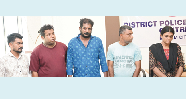 റി​ട്ട. ബി​എ​സ്എ​ന്‍​എ​ല്‍ ഉ​ദ്യോ​ഗ​സ്ഥ​ന്‍റെ അ​പ​ക​ട​മ​ര​ണം കൊ​ല​പാ​ത​കം ; യുവതി ഉള്‍പ്പെടെ അ​ഞ്ചു​ പേ​ർ അ​റ​സ്റ്റി​ൽ