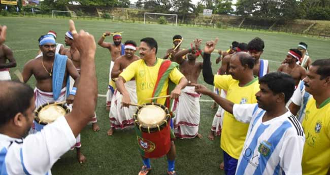 സി.​​​വി. പാ​പ്പ​ച്ച​ന്‍ ഇനി  പരിശീലനരംഗത്തേക്ക്‌