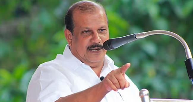 ലൗ ​ജി​ഹാ​ദ്; മീ​ന​ച്ചി​ൽ താ​ലൂ​ക്കി​ൽ മാ​ത്രം ന​ഷ്ട​പ്പെ​ട്ട​ത്  നാ​നൂ​റോ​ളം പെ​ൺ​കു​ട്ടി​ക​ളെ: പി.​സി.​ജോ​ർ​ജ്