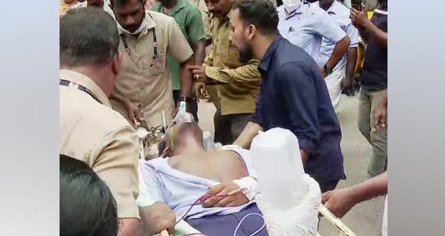 പെ​പ്പ​ർ സ്പ്രേ ​അ​ടി​ച്ചു; തി​രു​വ​ന​ന്ത​പു​ര​ത്ത് സ്കൂ​ൾ വി​ദ്യാ​ർ​ഥി​ക​ൾ​ക്കും അ​ധ്യാ​പി​ക​യ്ക്കും ദേ​ഹാ​സ്വാ​സ്ഥ്യം