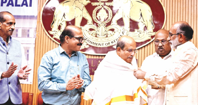 പത്മഭൂഷണ്‍ ജേതാവ് ഡോ. ജോസ് ചാക്കോ  പെരിയപ്പുറത്തിന് സ്വീകരണം