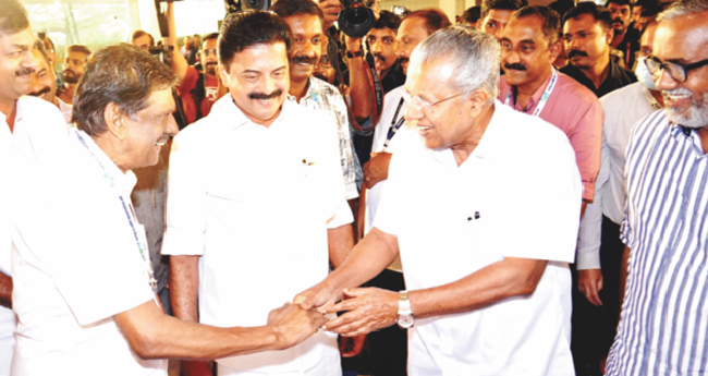 സം​സ്ഥാ​ന​ത്ത് വ​ർ​ഗീ​യ സം​ഘ​ർ​ഷം ഇ​ല്ലാ​താ​ക്കി: ​മു​ഖ്യ​മ​ന്ത്രി