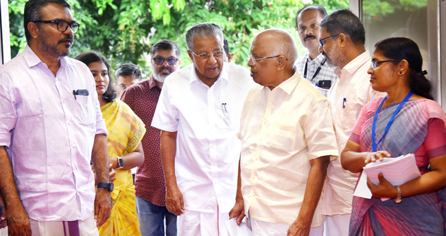 600 കോ​ടി രൂ​പ ചെ​ല​വി​ൽ  മൂ​ന്ന് സ​യ​ൻ​സ് പാ​ർ​ക്കു​ക​ൾ യാ​ഥാ​ർ​ഥ്യ​മാ​ക്കും: മു​ഖ്യ​മ​ന്ത്രി