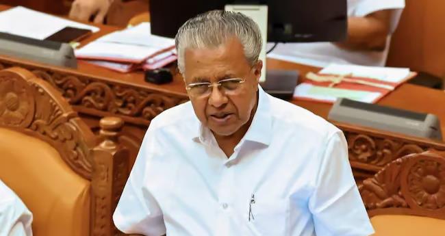 വ്യ​വ​സാ​യ​ങ്ങ​ള്‍​ക്ക് വെ​ള്ളം ന​ൽ​കു​ന്ന​ത് മ​ഹാ​പാ​പ​മ​ല്ല: മു​ഖ്യ​മ​ന്ത്രി