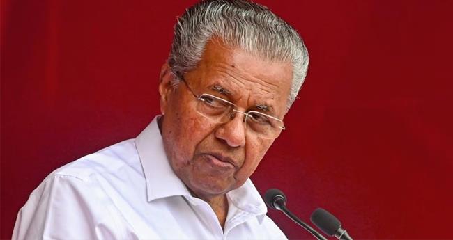 മു​ഖാ​മു​ഖ​ത്തി​ൽ "മു​ഖം ക​റു​പ്പി​ച്ച്' മു​ഖ്യ​മ​ന്ത്രി