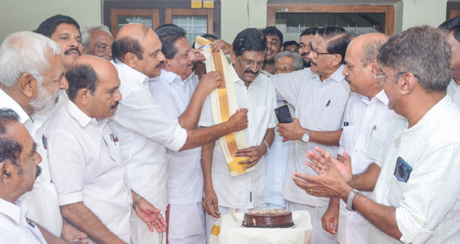 ആ​ഘോ​ഷ​ങ്ങ​ളി​ല്ലാ​തെ പി.​ജെ. ​ജോ​സ​ഫി​ന്‍റെ ജന്മ​ദി​നം