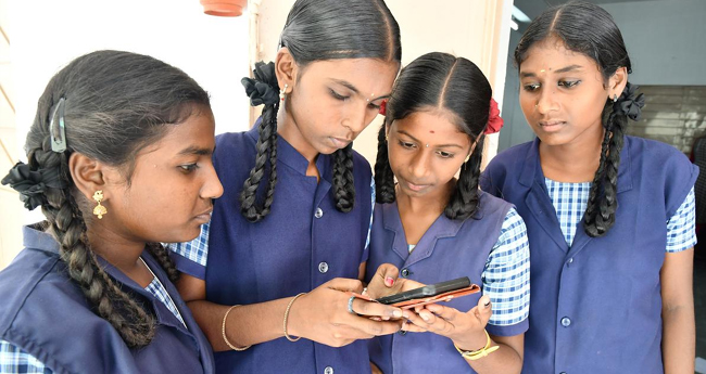 പ്ല​സ് വ​ൺ ര​ണ്ടാം അ​ലോ​ട്ട്‌​മെ​ന്‍റ്  പ്ര​സി​ദ്ധീ​ക​രി​ച്ചു