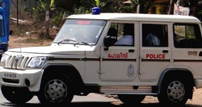 വീ​ട്ട​മ്മ​യെ കു​ത്തി​പ്പ​രി​ക്കേ​ൽ​പ്പി​ച്ചു; യു​വാ​വ് ഒ​ളി​വി​ൽ