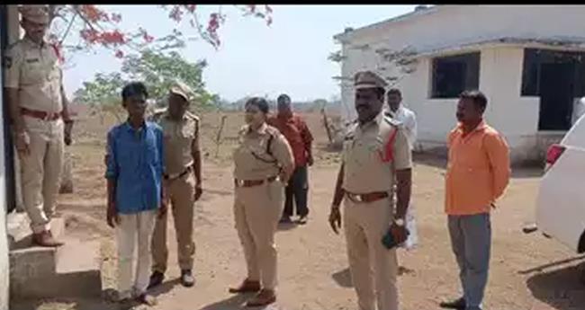 വി​ദ്യാ​ർ​ഥി​ക​ൾ​ക്ക് ന​ൽ​കു​ന്ന ഭ​ക്ഷ​ണ​ത്തി​ൽ കീ​ട​നാ​ശി​നി വി​ത​റി; യു​വാ​വ് അ​റ​സ്റ്റി​ൽ