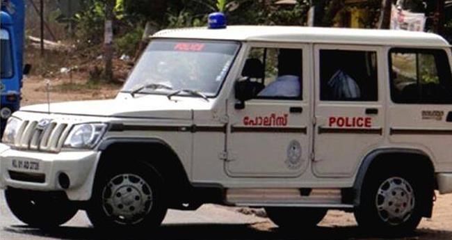 പാ​ല​ക്കാ​ട്ട് വ​ൻ ക​ള്ള​പ്പ​ണ​വേ​ട്ട; ര​ണ്ടു യു​വാ​ക്ക​ൾ അ​റ​സ്റ്റി​ൽ
